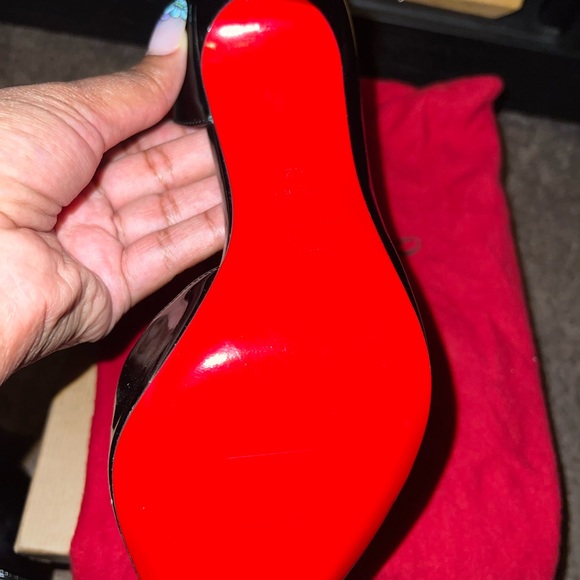 Brand New Never worn Christian louboutin Iriza size 42. - Picture 6 of 13